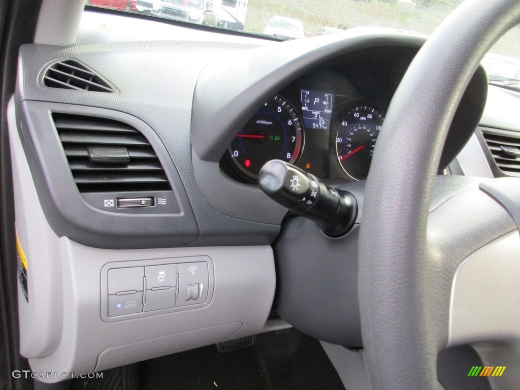 2016 Accent SE Sedan - Ultra Black / Gray photo #11