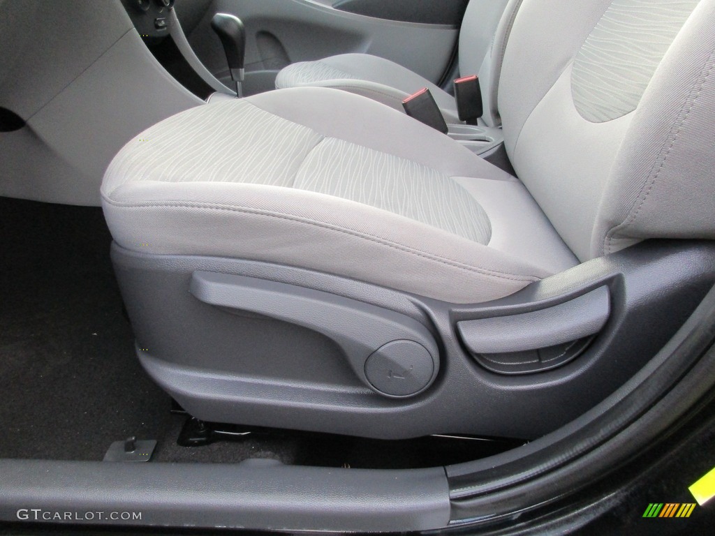 2016 Accent SE Sedan - Ultra Black / Gray photo #20