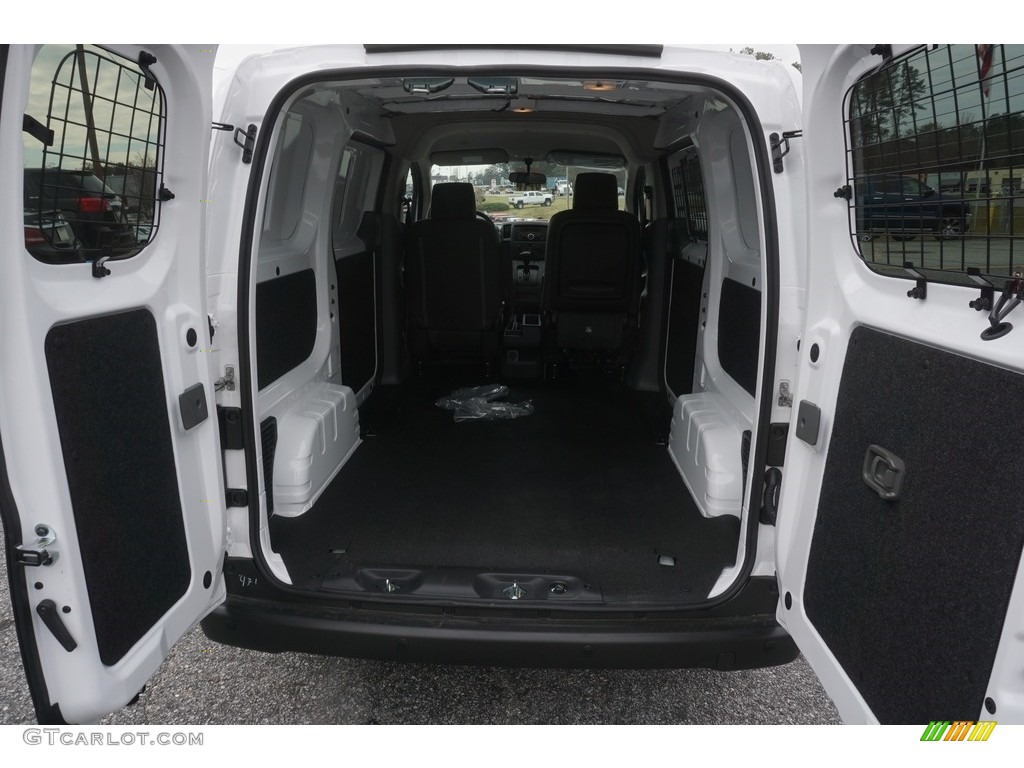 2017 Chevrolet City Express LT Trunk Photos