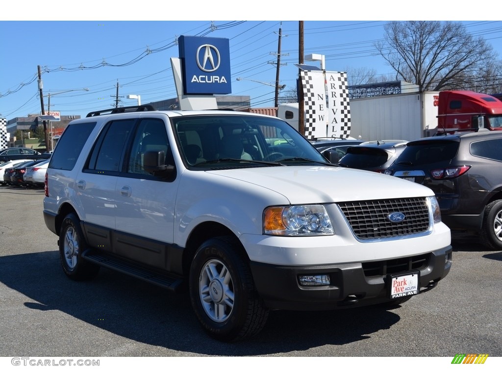 2005 Expedition XLT 4x4 - Oxford White / Medium Flint Grey photo #1