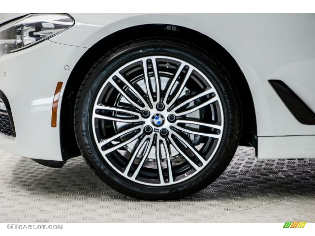 2017 5 Series 530i Sedan - Alpine White / Black photo #9