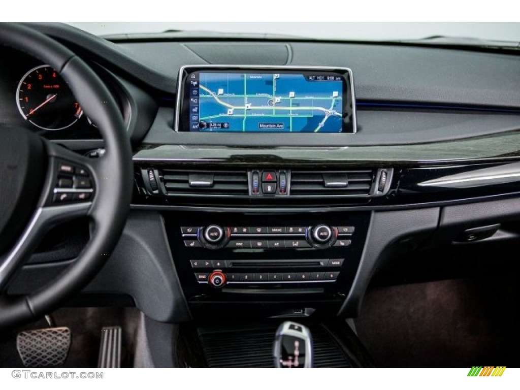 2017 BMW X5 xDrive40e iPerformance Controls Photo #119318285