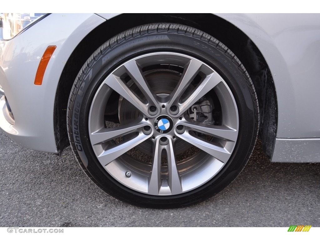 2017 3 Series 330i xDrive Sedan - Glacier Silver Metallic / Black photo #32