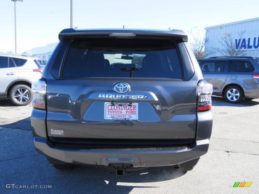 2017 4Runner SR5 Premium - Magnetic Gray Metallic / Graphite photo #25