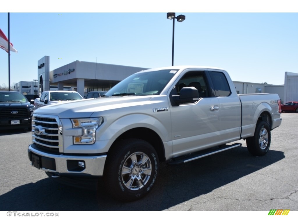 2017 F150 XLT SuperCab 4x4 - Ingot Silver / Earth Gray photo #3