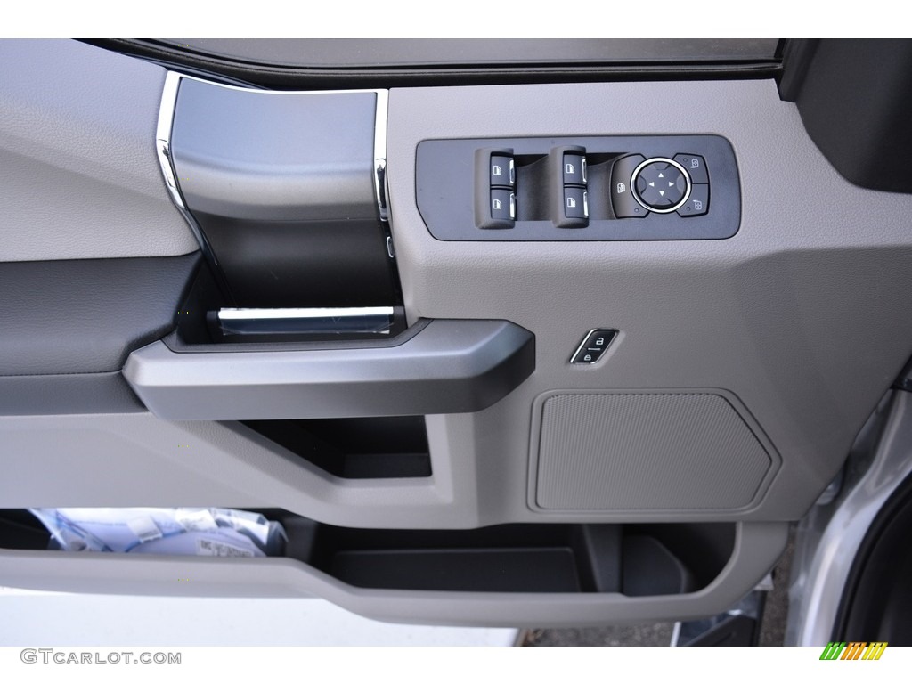 2017 F150 XLT SuperCab 4x4 - Ingot Silver / Earth Gray photo #7