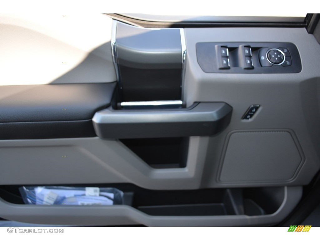 2017 F150 XLT SuperCab - Shadow Black / Earth Gray photo #7