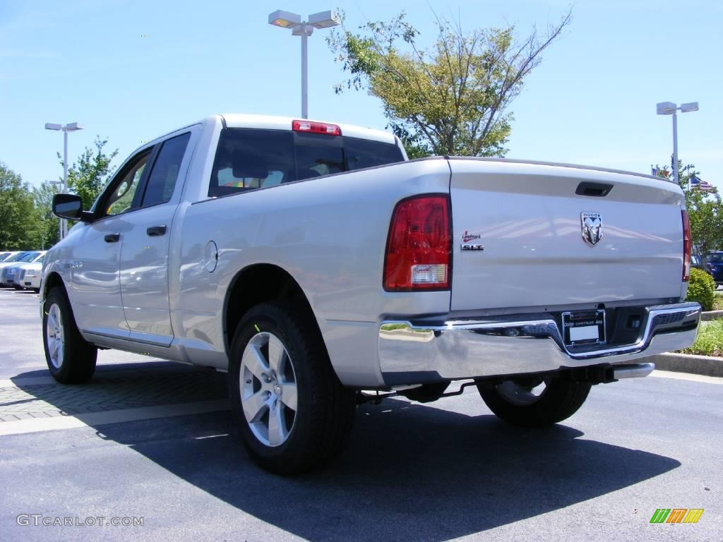 2009 Ram 1500 SLT Quad Cab - Bright Silver Metallic / Dark Slate/Medium Graystone photo #2