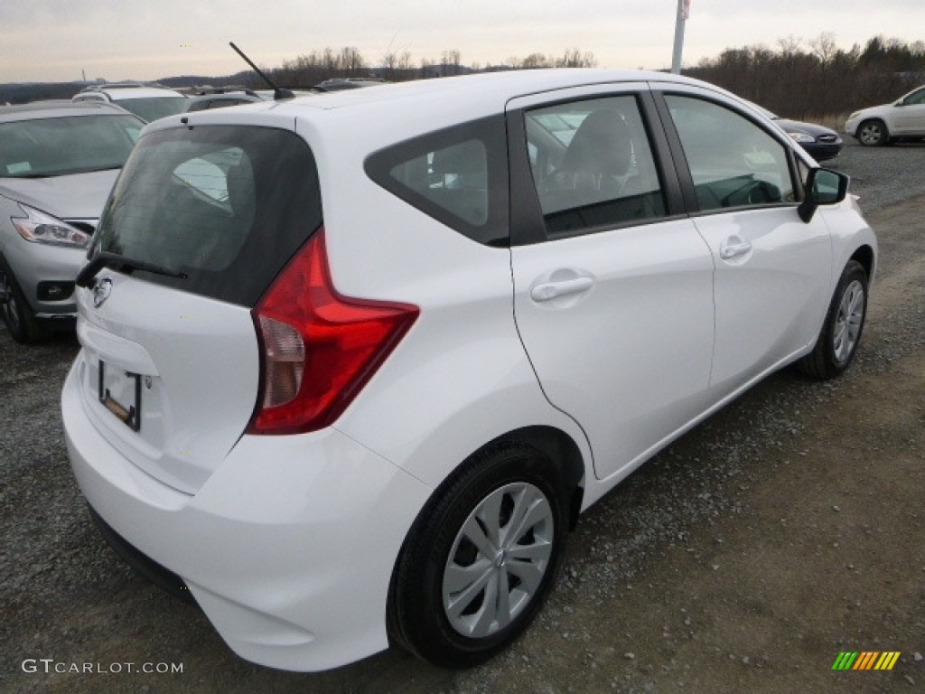 2017 Versa Note S - Fresh Powder White / Charcoal photo #6