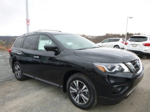 2017 Nissan Pathfinder SL 4x4 Data, Info and Specs