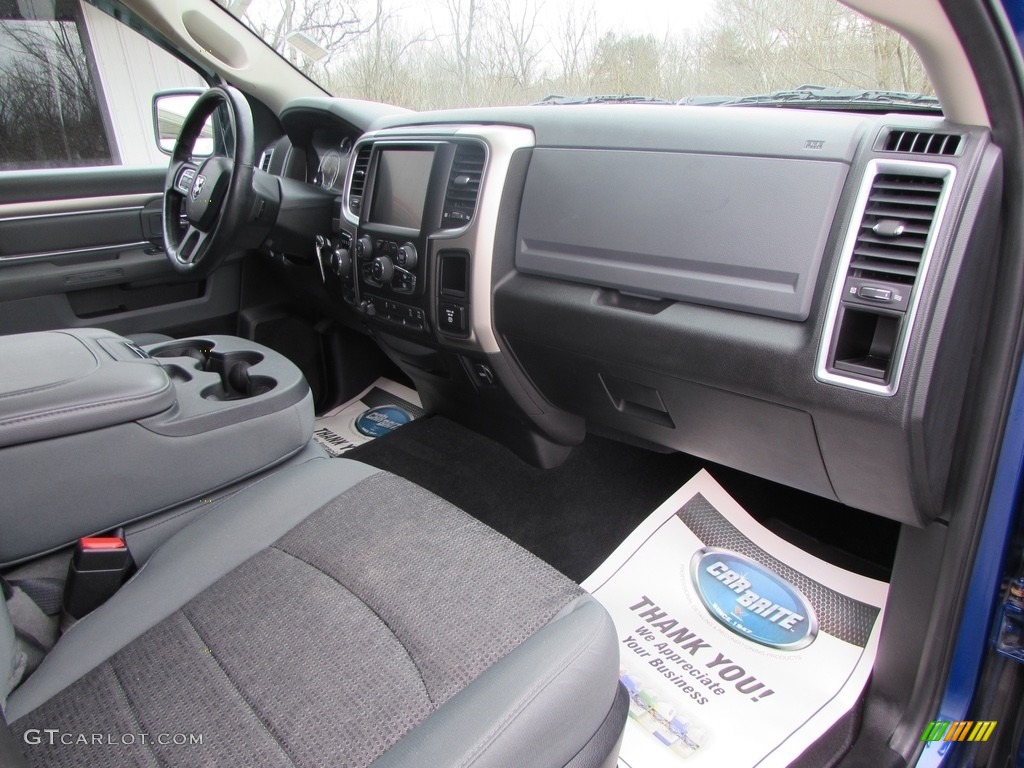 2014 1500 SLT Crew Cab 4x4 - Blue Streak Pearl Coat / Black/Diesel Gray photo #23