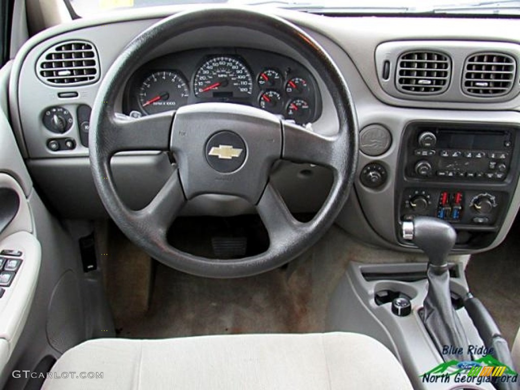 2005 TrailBlazer EXT LS - Emerald Jewel Green Metallic / Light Gray photo #21