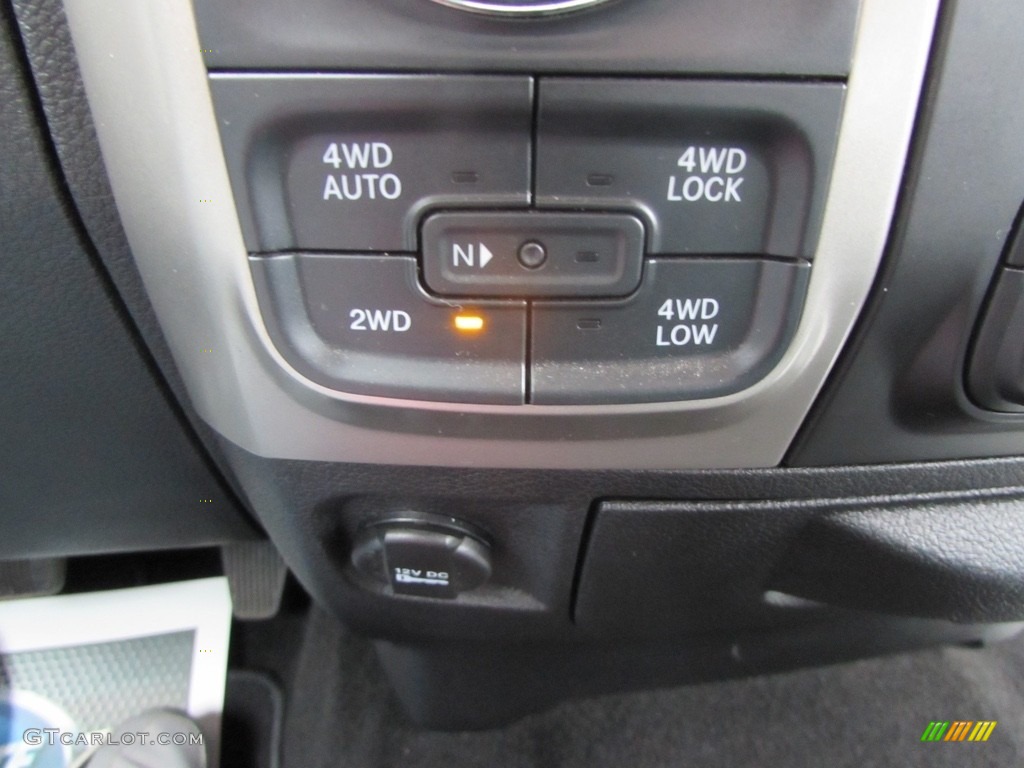 2014 1500 SLT Crew Cab 4x4 - Blue Streak Pearl Coat / Black/Diesel Gray photo #39