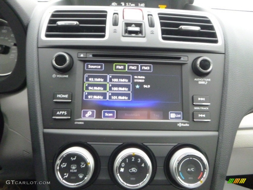 2017 Subaru Forester 2.5i Controls Photo #119329423