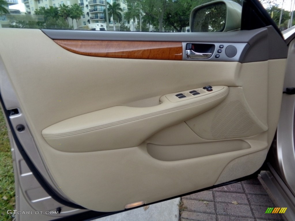 2006 Lexus ES 330 Cashmere Door Panel Photo #119329537