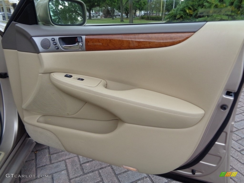 2006 Lexus ES 330 Cashmere Door Panel Photo #119329774