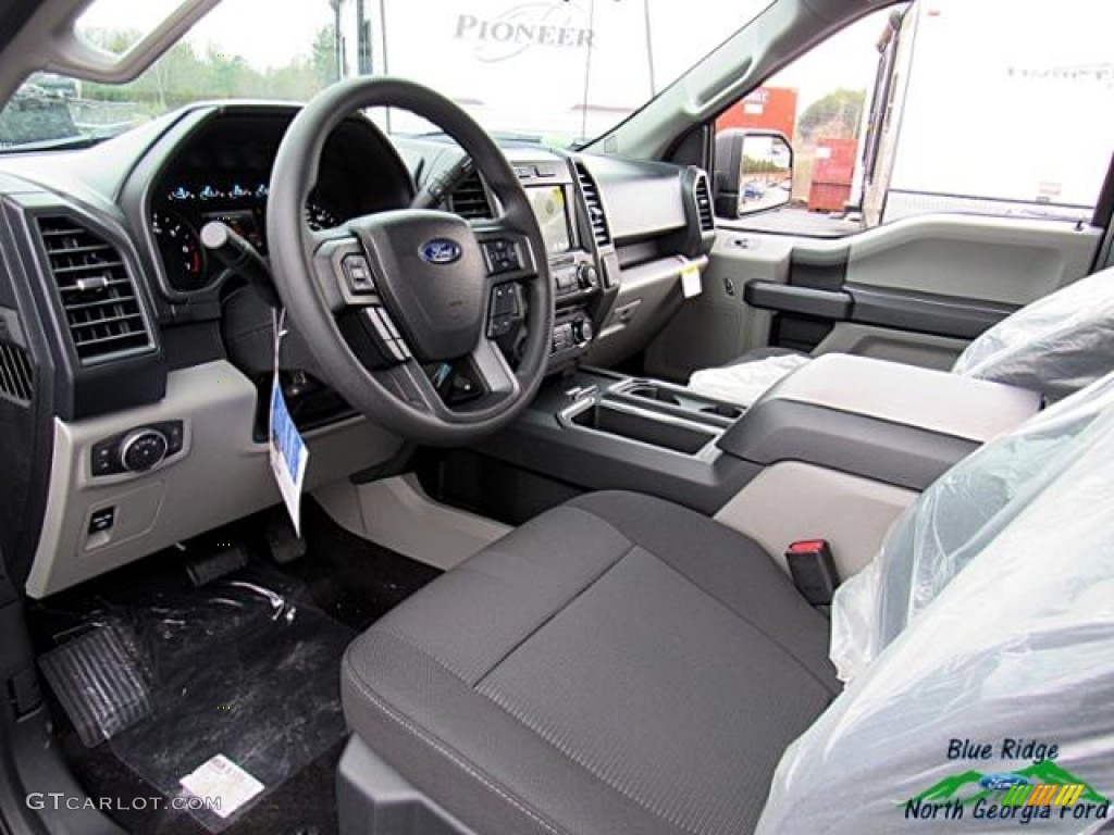 2017 F150 XL SuperCrew 4x4 - Shadow Black / Black photo #29