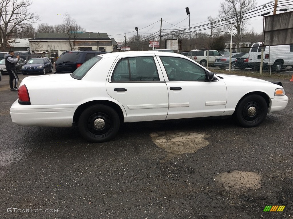 2011 Crown Victoria Police Interceptor - Vibrant White / Charcoal Black photo #7