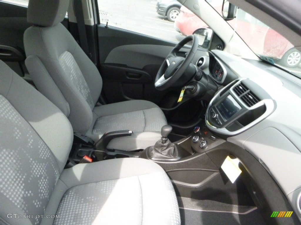 2017 Sonic LS Sedan - Silver Ice Metallic / Jet Black/Dark Titanium photo #3