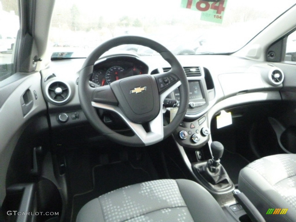 2017 Sonic LS Sedan - Silver Ice Metallic / Jet Black/Dark Titanium photo #13