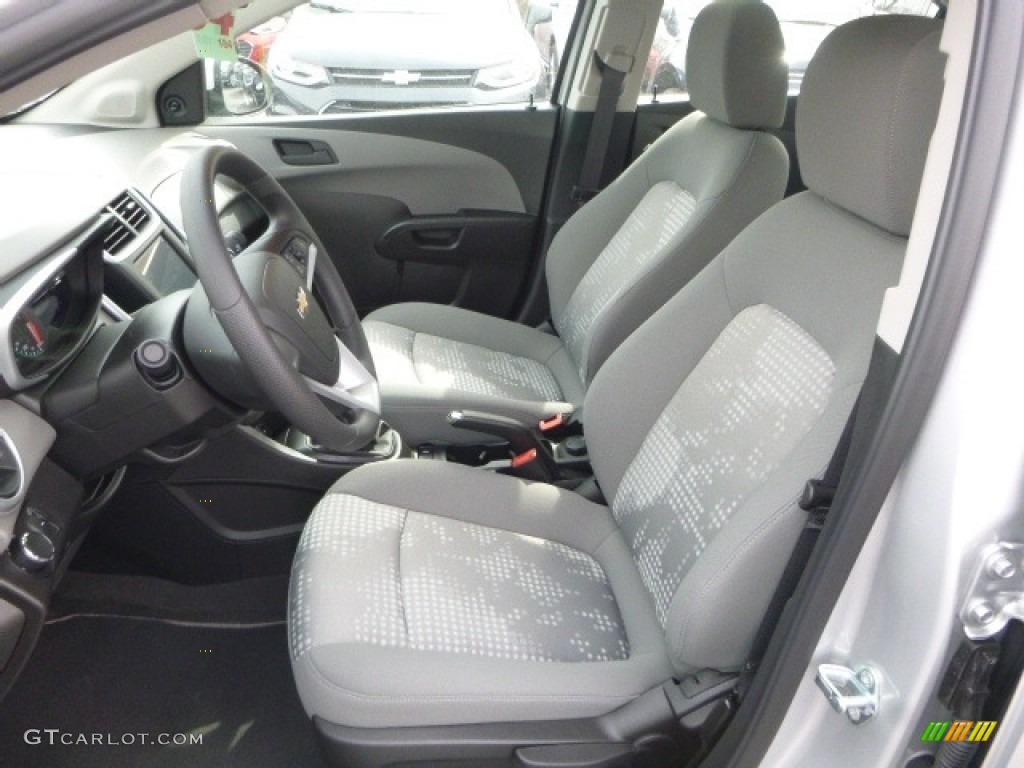 2017 Sonic LS Sedan - Silver Ice Metallic / Jet Black/Dark Titanium photo #14