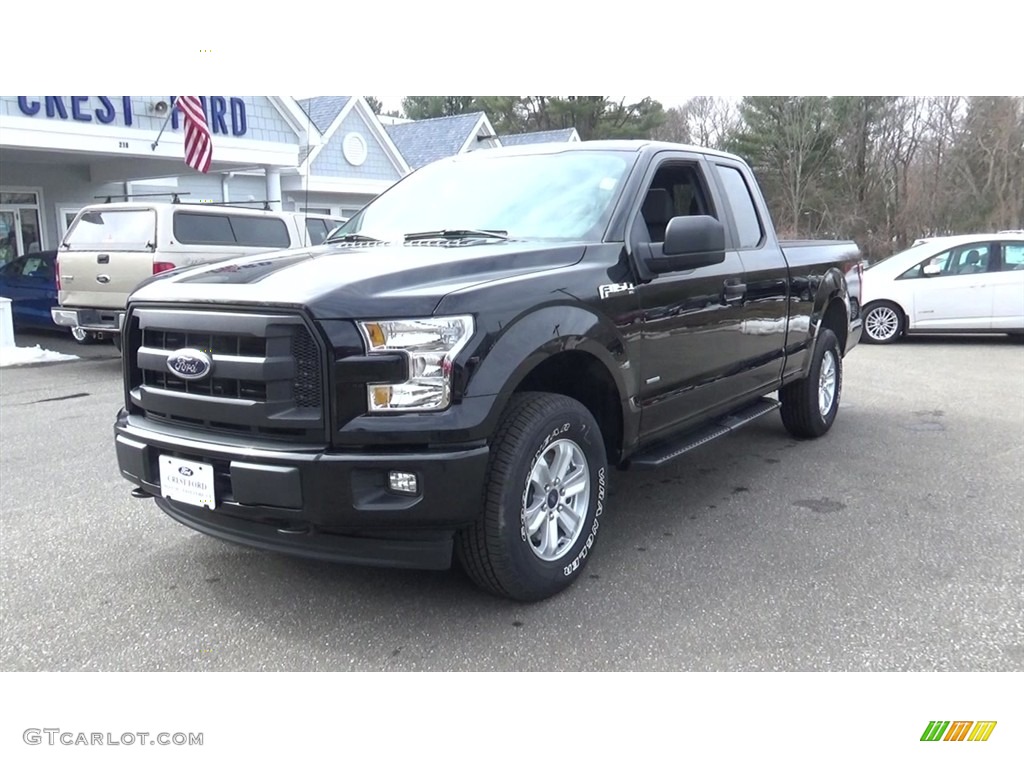 2017 F150 XL SuperCab 4x4 - Shadow Black / Earth Gray photo #3