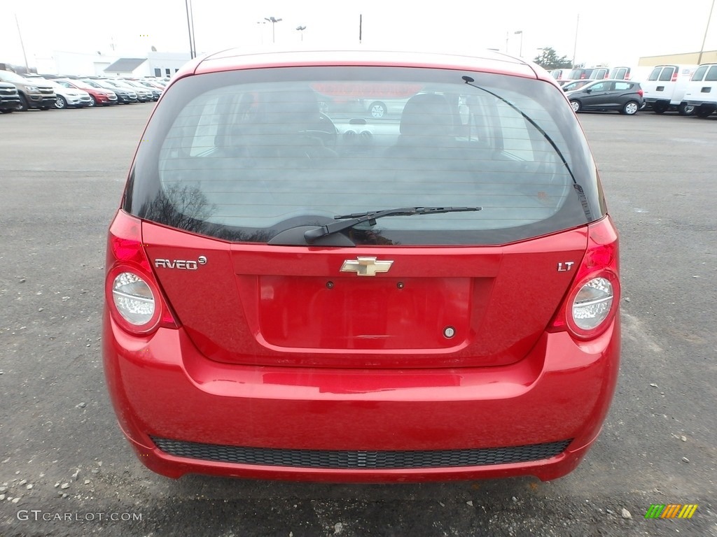 2009 Aveo Aveo5 LT - Sport Red / Charcoal photo #3