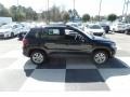 Deep Black Pearl - Tiguan S Photo No. 3