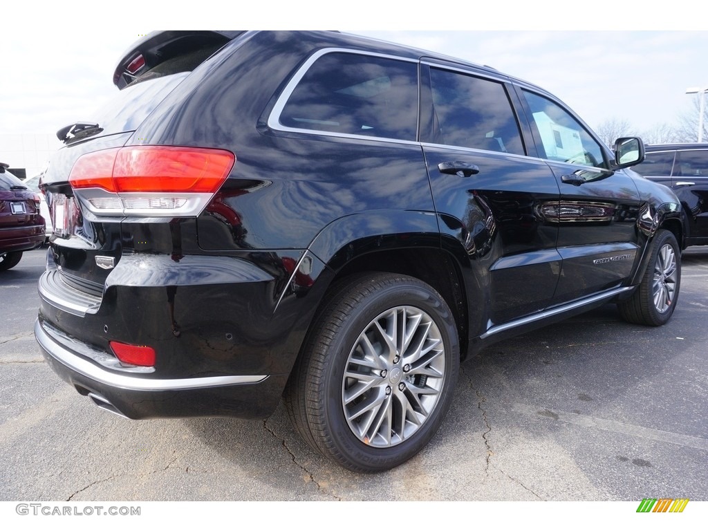 2017 Grand Cherokee Summit 4x4 - Diamond Black Crystal Pearl / Dark Sienna Brown/Black photo #3