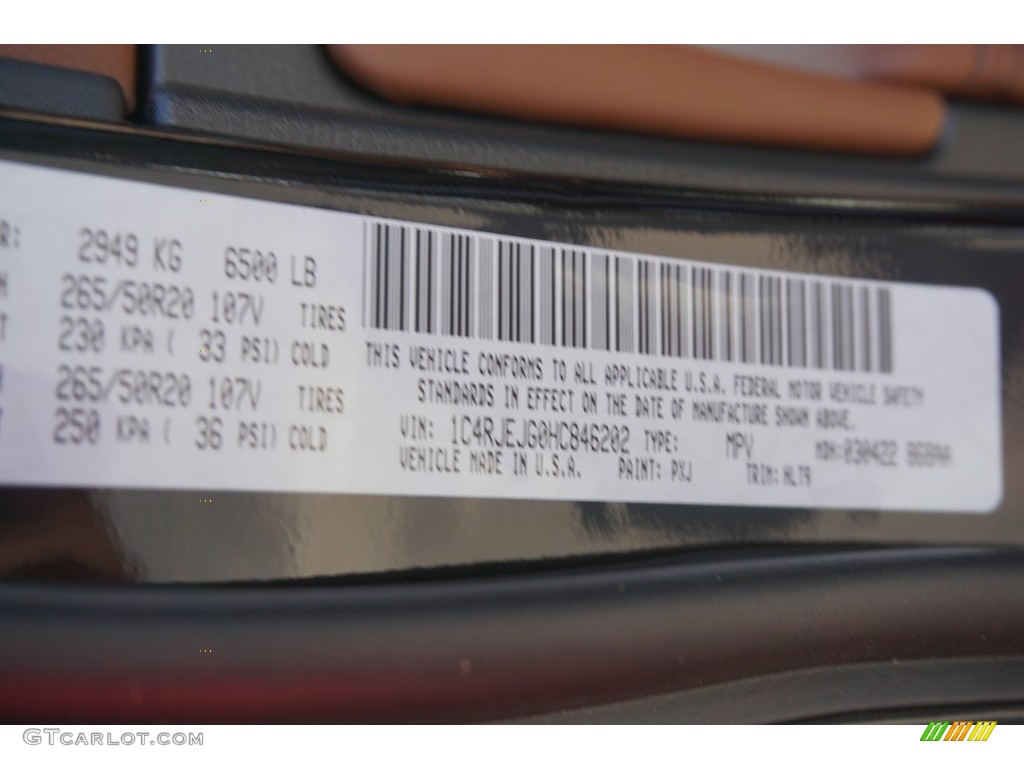 2017 Grand Cherokee Summit - Diamond Black Crystal Pearl / Dark Sienna Brown/Black photo #10