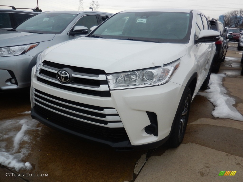 2017 Blizzard White Pearl Toyota Highlander Le 119339004