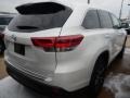 2017 Blizzard White Pearl Toyota Highlander LE  photo #2