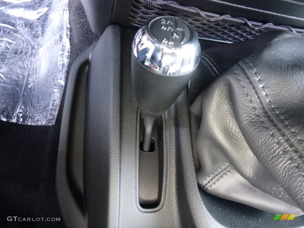 2017 Wrangler Rubicon 4x4 - Black / Black photo #18