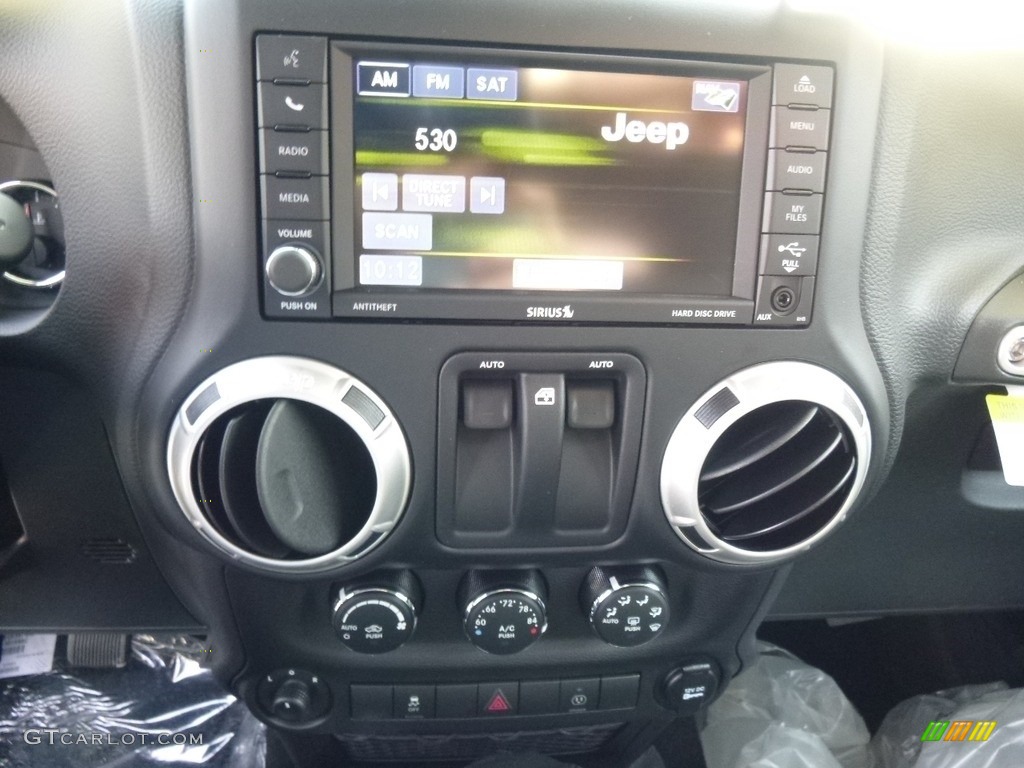 2017 Wrangler Rubicon 4x4 - Black / Black photo #20