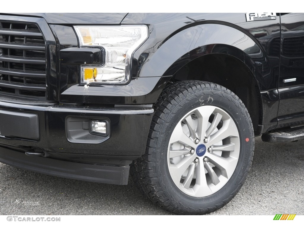 2017 F150 XL SuperCab 4x4 - Shadow Black / Black photo #2