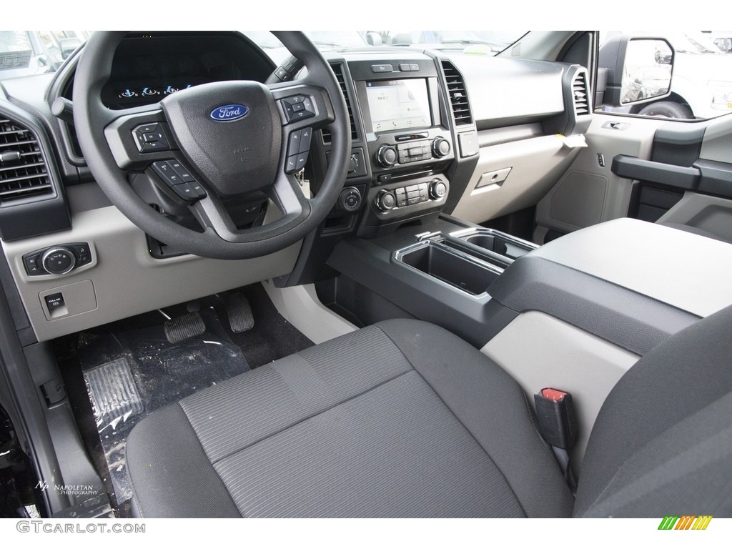 2017 F150 XL SuperCab 4x4 - Shadow Black / Black photo #6