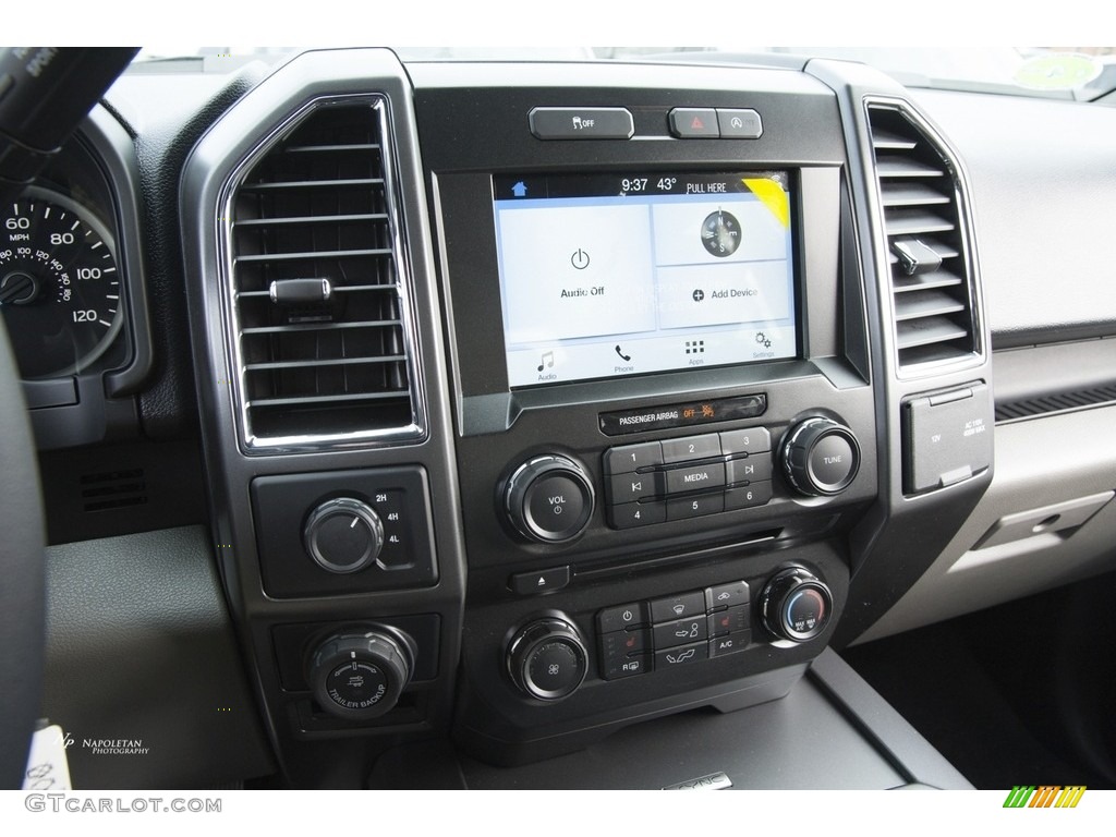 2017 F150 XLT SuperCrew 4x4 - Lightning Blue / Earth Gray photo #14