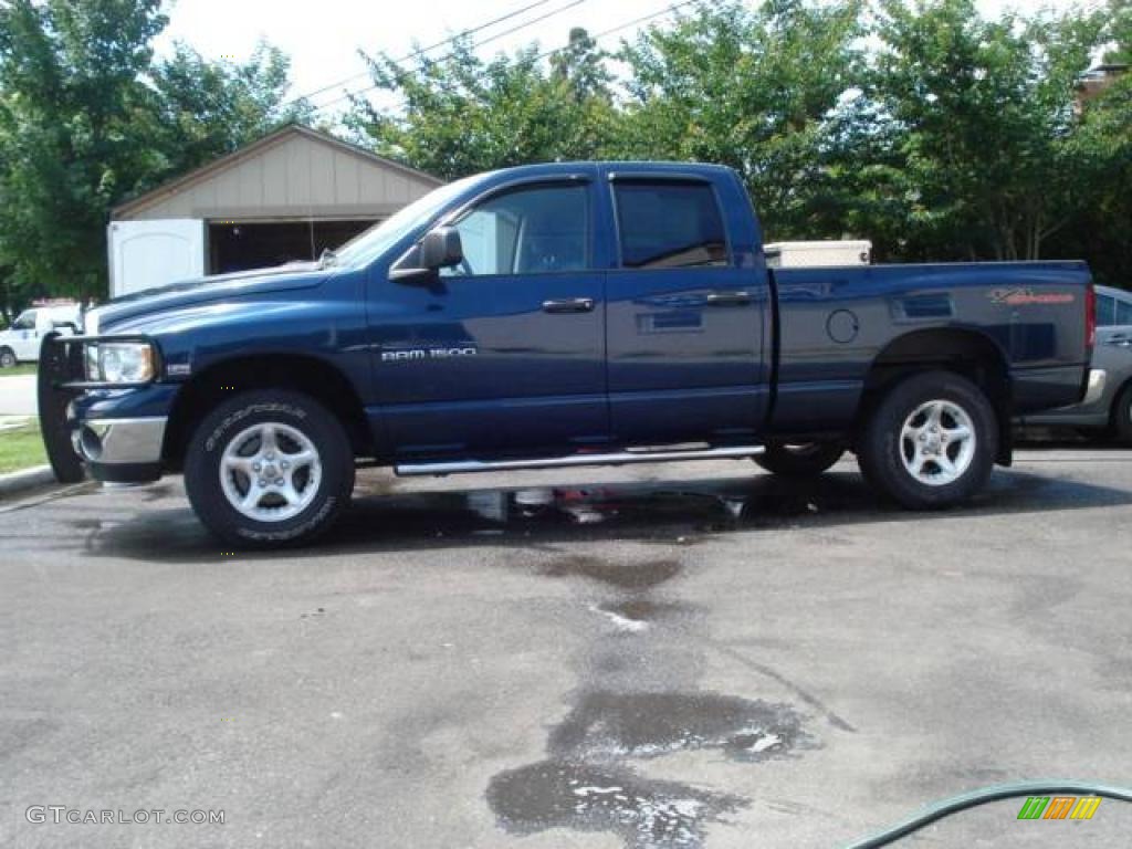 2005 Ram 1500 SLT Quad Cab 4x4 - Atlantic Blue Pearl / Dark Slate Gray photo #2