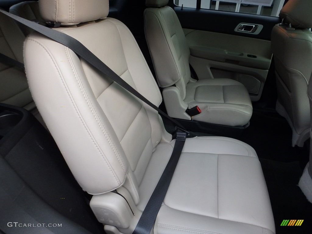 2014 Explorer XLT 4WD - Deep Impact Blue / Medium Light Stone photo #14