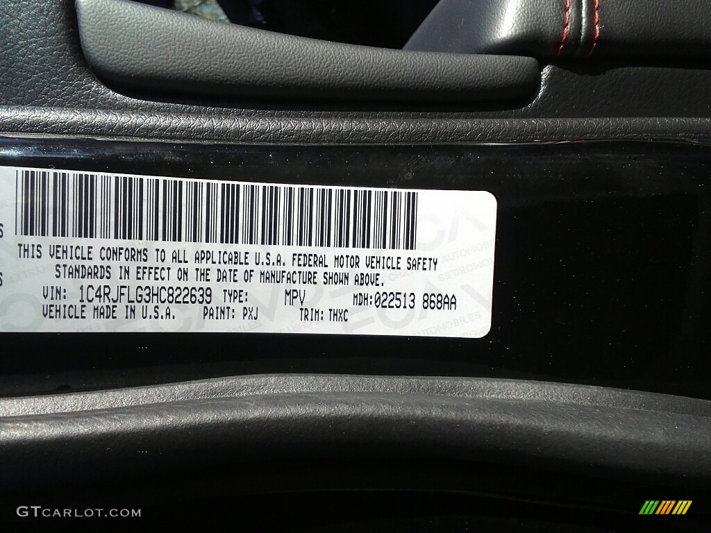 2017 Grand Cherokee Trailhawk 4x4 - Diamond Black Crystal Pearl / Black photo #23