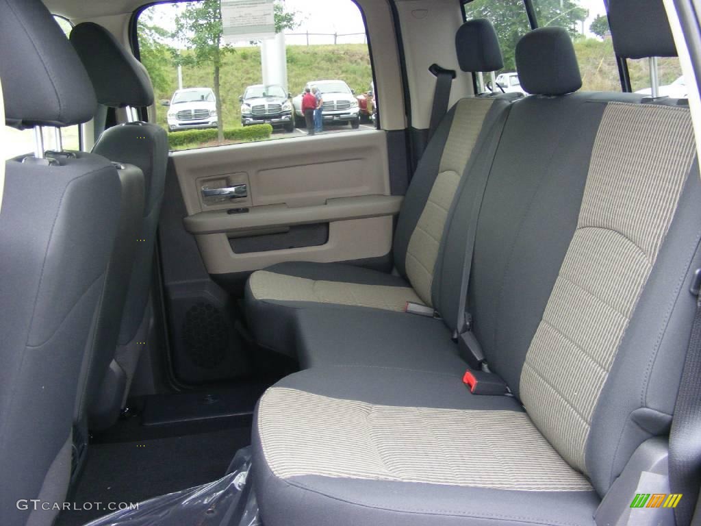 2009 Ram 1500 SLT Crew Cab - Brilliant Black Crystal Pearl / Dark Slate/Medium Graystone photo #6