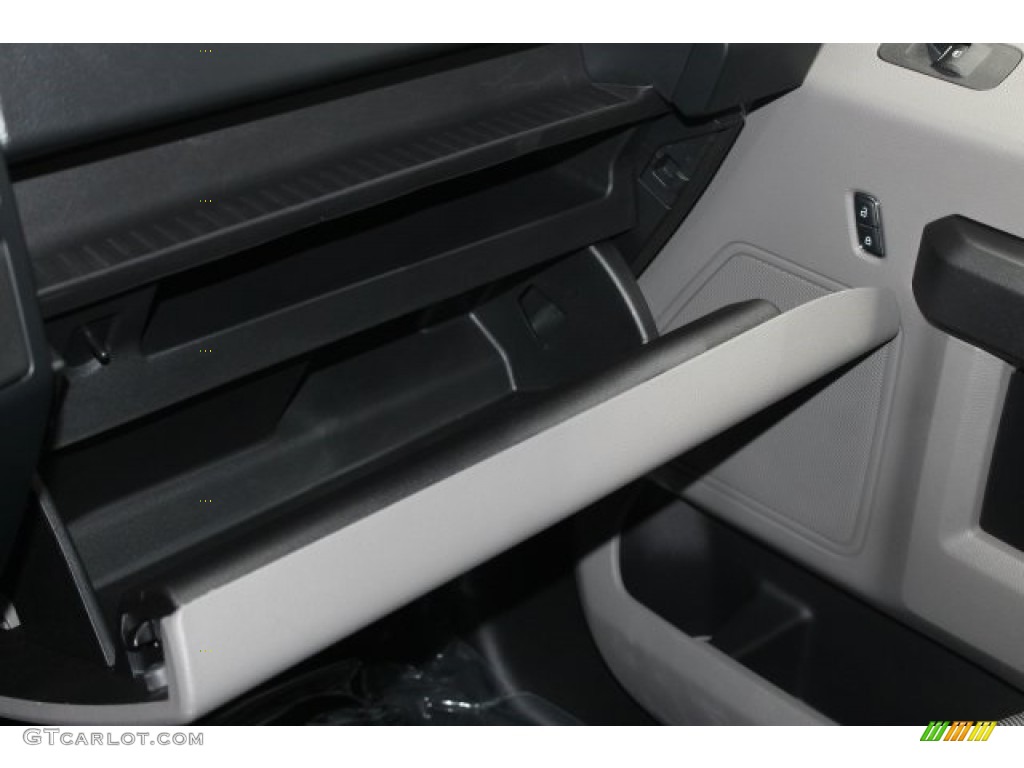 2016 F150 XL SuperCrew 4x4 - Ingot Silver / Medium Earth Gray photo #16