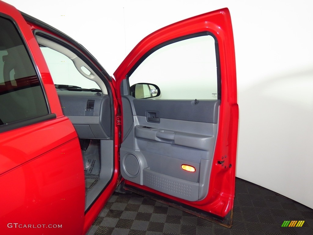 2004 Durango ST 4x4 - Flame Red / Medium Slate Gray photo #25