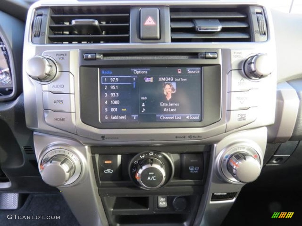 2017 4Runner SR5 - Super White / Sand Beige photo #15