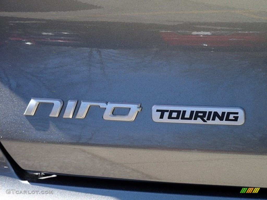 2017 Niro Touring Hybrid - Metal Stream / Charcoal photo #29