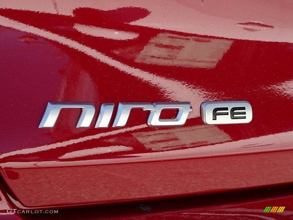 2017 Kia Niro FE Hybrid Marks and Logos Photos