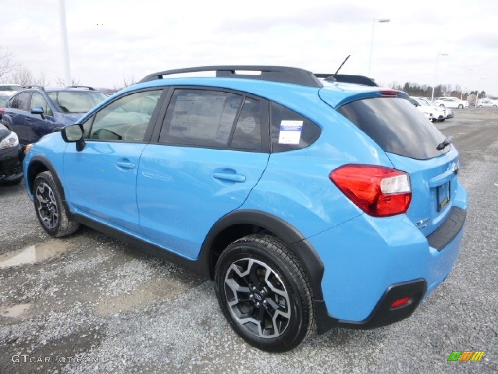 2017 Crosstrek 2.0i - Hyper Blue / Black photo #6