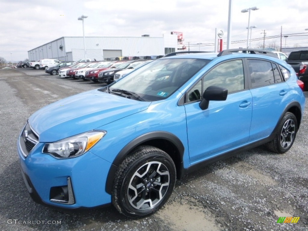 2017 Crosstrek 2.0i - Hyper Blue / Black photo #8