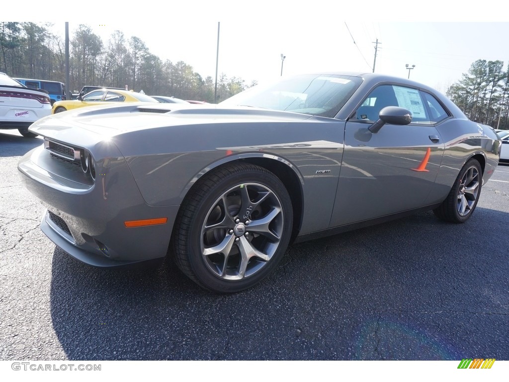 2017 Challenger R/T - Destroyer Grey / Black photo #3