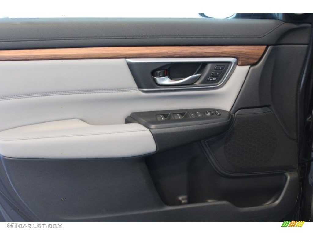 2017 Honda CR-V Touring Gray Door Panel Photo #119372533